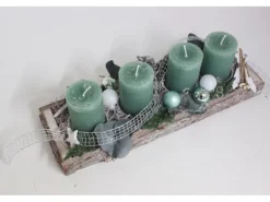 Adventsgesteck auf Rindentablett mit 4 Kerze 40 cm Eukalyptus