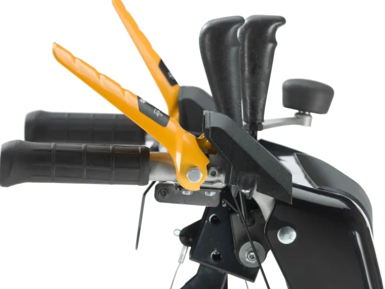 Alpina Benzin-Schneefräse AS 56 P