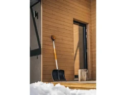 Fiskars Schneeräumer X-series