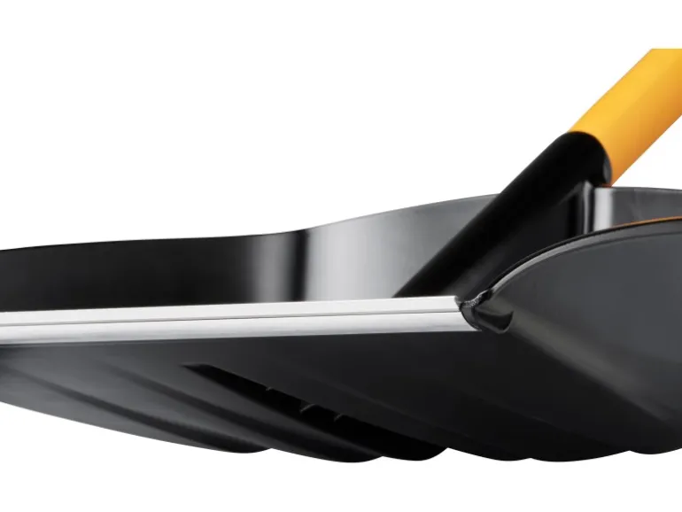 Fiskars Schneeschaufel X-Series