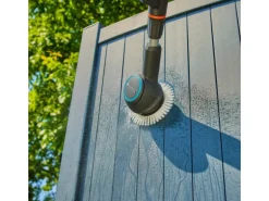 Gardena Akku-Multi-Reiniger AquaBrush Universal 03/18V Power For All inkl. Akku