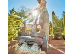 Gardena Akku-Multi-Reiniger AquaBrush Compact 03/18V Power For All Solo