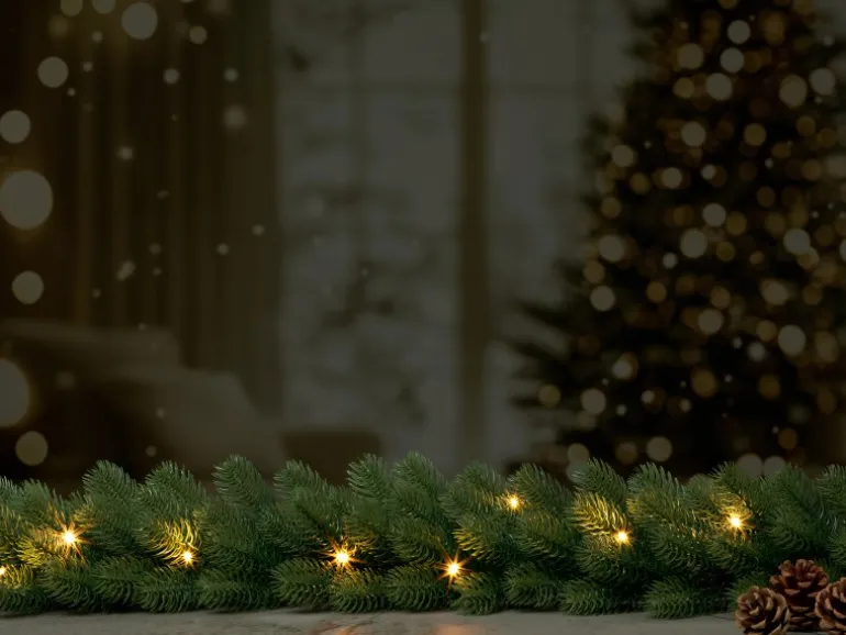 Künstliche Tannengirlande Nagano 270 cm 30 LED Warmweiß Indoor