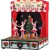 Lemax Weihnachtsdekoration Suger Plum Dance Company 17,6 cm x 13,6 cm x 13,6 cm