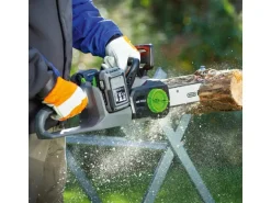 LUX-TOOLS Akku-Kettensägen-Set 1 PowerSystem A-KS-2x20/4/30 2 x 20V Akku