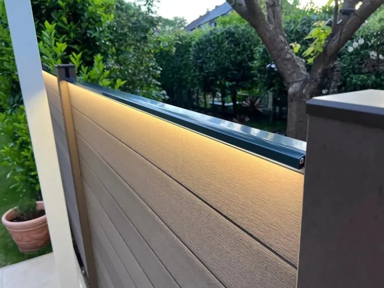 LyghtUp LED-Zaunbeleuchtung Set 5 x LED-Leiste 173,3 cm Netzteil Anthrazit