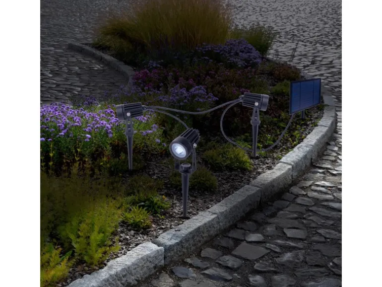 Näve LED-Solarspots Spoti mit Erdspieß Schwarz Ø 4,1 cm x 9 cm 3er-Set