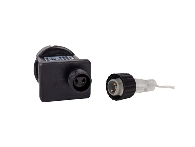 Näve Outdoor 9er-LED Weihnachtslichterkette 3D-Sterne Rot