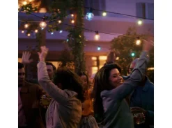 Philips Hue Outdoor-Lichterkette Festavia Globe 7 m