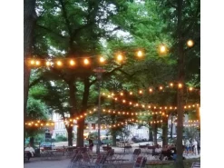 Satisfire Illu-/Partylichterkette 30m Grün Terrasse Garten 50 Ultra-Warmweiße LED Kugeln