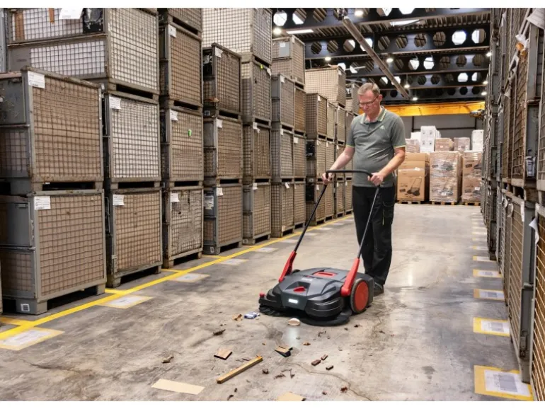 Starmix DuroSweep 77 PRO 18V Akku Kehrmaschine inkl. Akku und Ladegerät